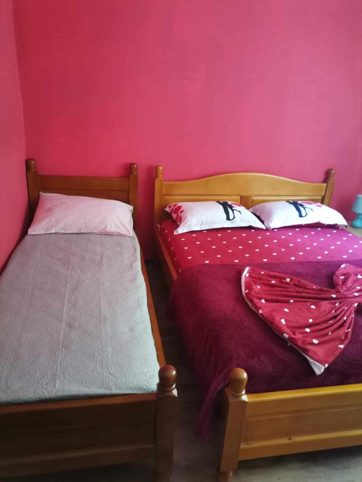 Apartament Nemira Slănic-Moldova Habitación foto